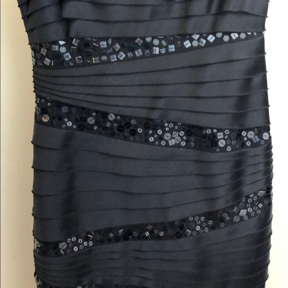 BCBGMaxazria Black strapless dress size 4